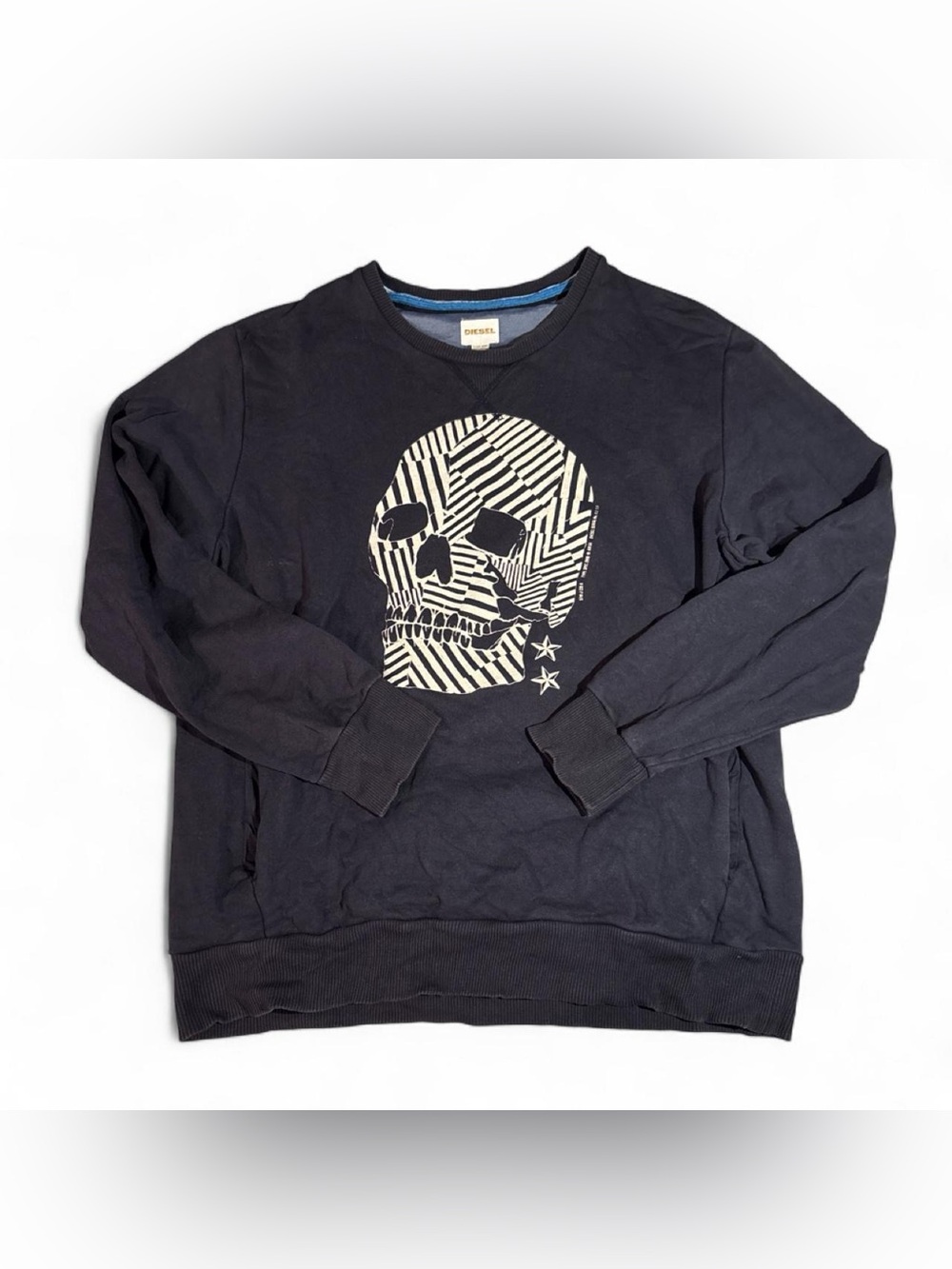 Vintage Diesel skull crew neck sweatshirt with slit pouch pockets